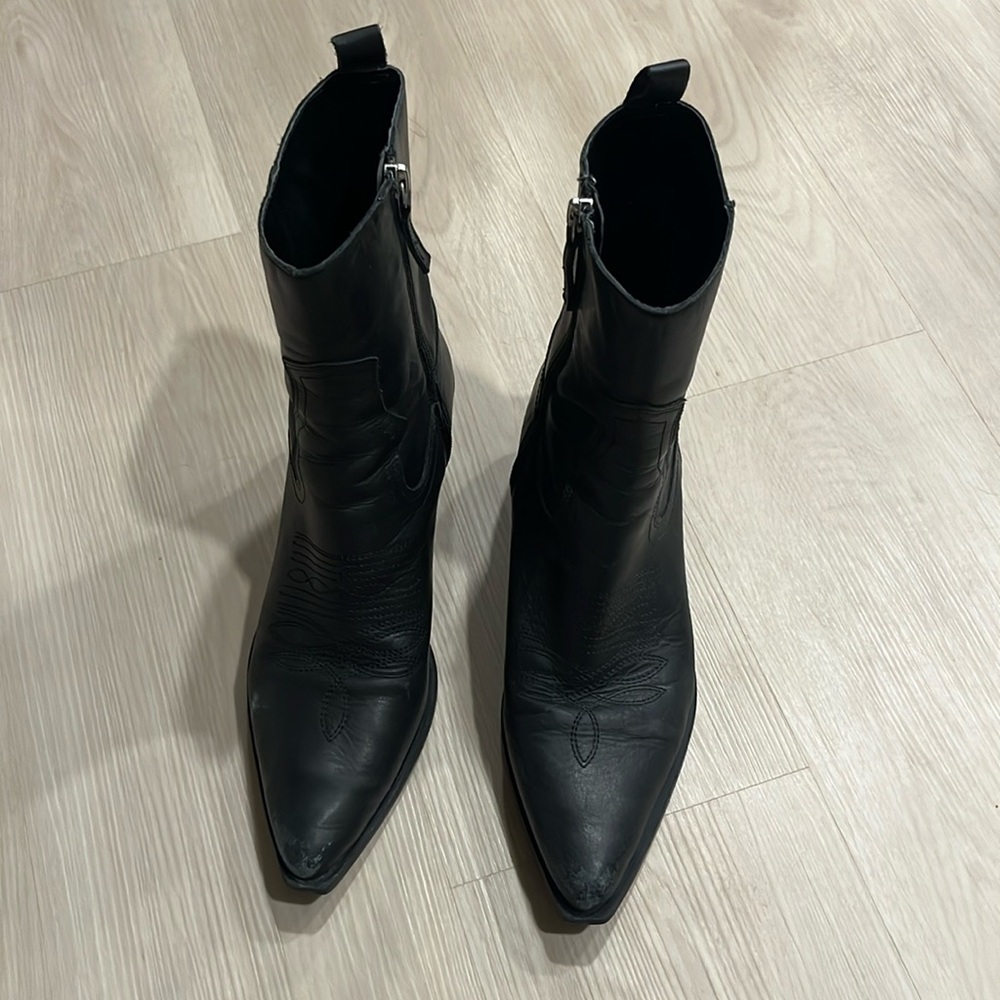 Zara Leather western ankle boots